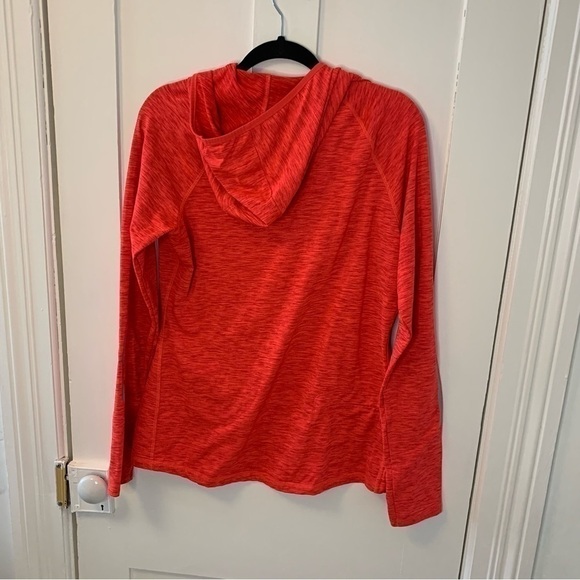 Old Navy Go-Dry Hoodie - Picture 4 of 6